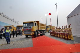 中国重卡出口第一大单