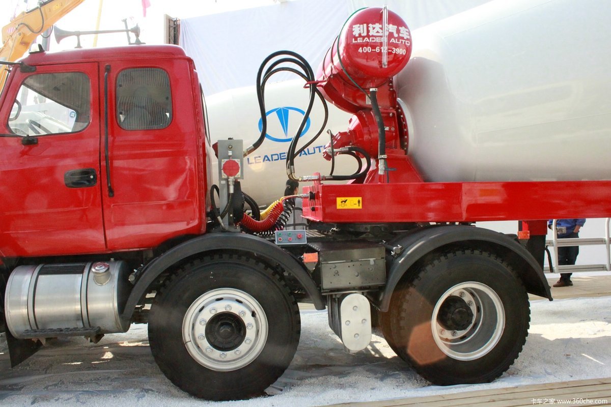 宝马展轻得够彻底初探利达半挂搅拌车图片列表