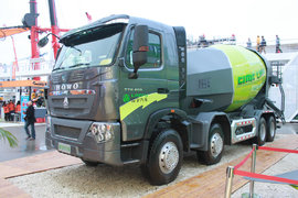 重汽底盘车亮相宝马展