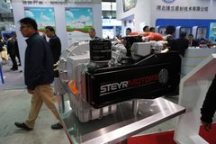 ��������չ ˹̫��Я���̻�е��������