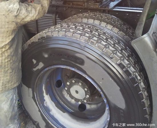 ������Ķ�����ѩ·���г����齻������