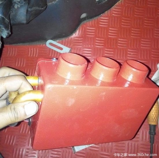 ������Ķ�����ѩ·���г����齻������