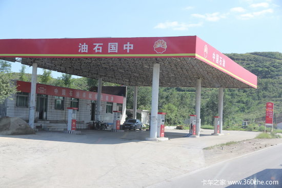 '黑色星期一'渐进 国内油价或迎12连跌