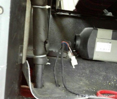 �Ȼ����ٰ���&nbsp;����J6P��װ���Ͷ���ů��