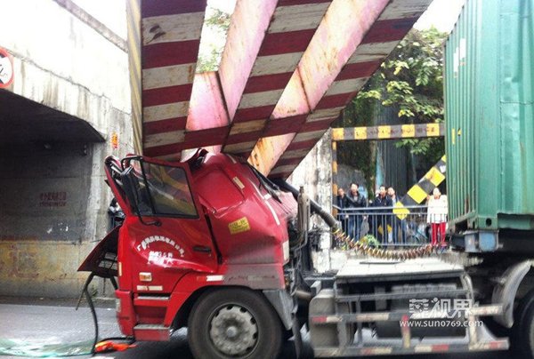 ��ݸ˾������Ӳ�Ϲ�&nbsp;���޸߲��������