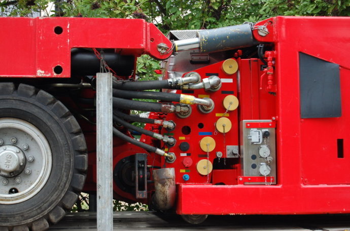 欧洲自行式液压平板车索埃勒实车多图图片列表