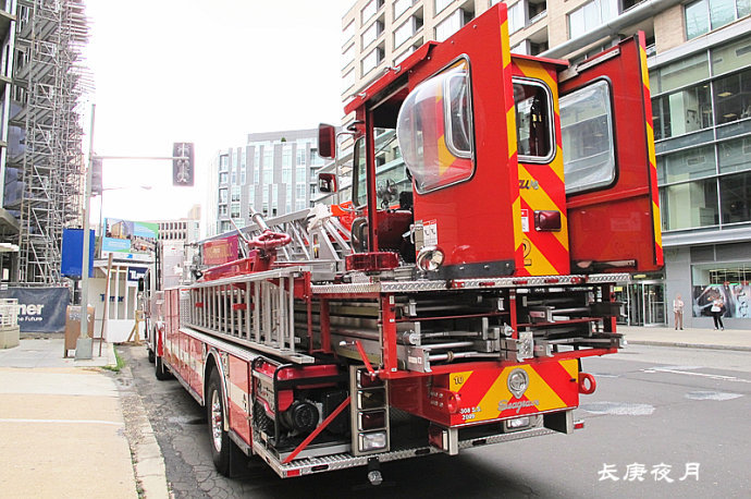 亮瞎了美国西格雷夫牵引式云梯消防车图片列表