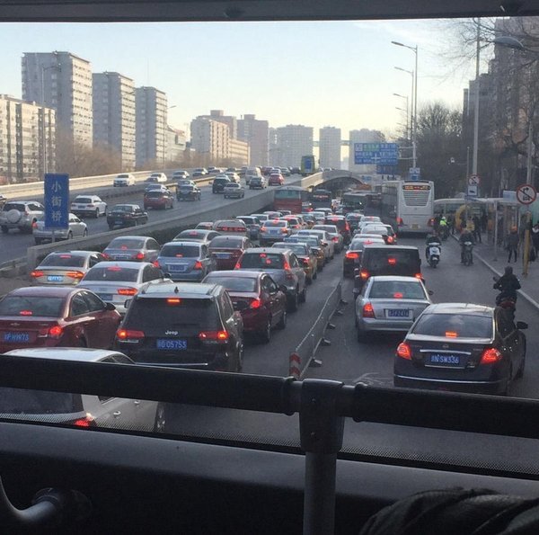 �ŵ׵�ͷת��̫��&nbsp;˾���������ᳵ����