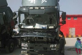 卡友结伴提J6L小三轴