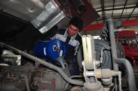 发动机10万公里保养