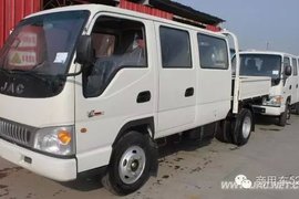 三排半轻卡在智利上市