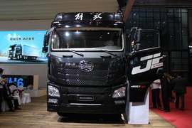 上海车展解放JH6重卡
