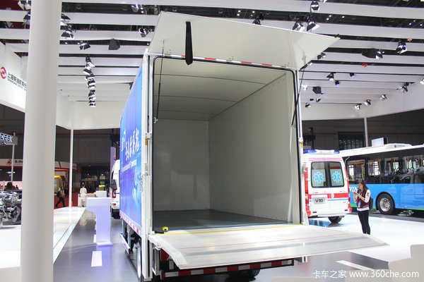 �Ϻ���չ���������Ῠ��Ʒһ���ӿ���