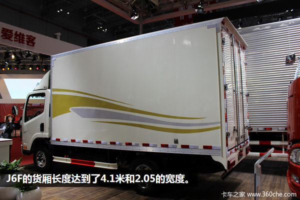 �Ϻ���չ����һ�۾Ͱ�&nbsp;��ɫJ6F����