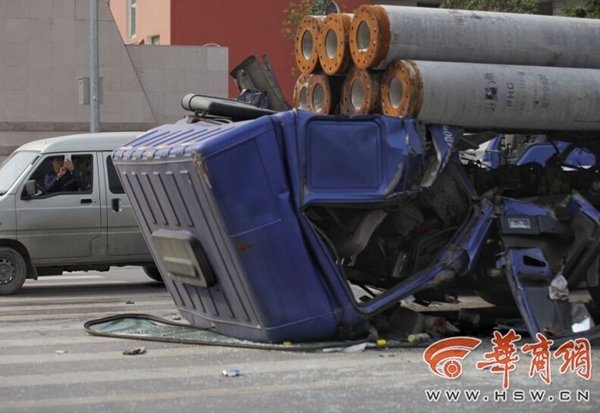 ��ʻ�Ҷ�ѹ����Ƭ��!&nbsp;˾�������ӹ�һ��