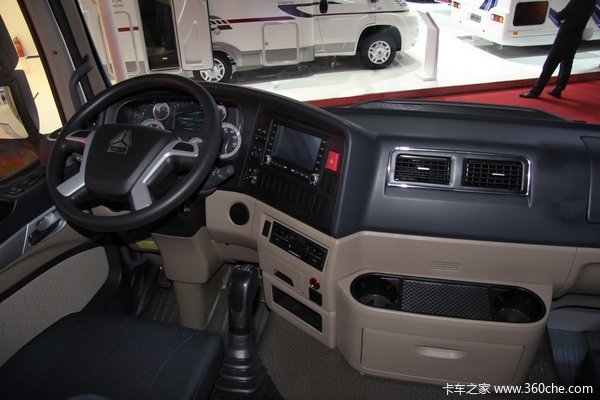 �Ϻ���չ�������ػ����г�&nbsp;����T5G���