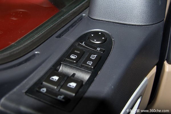 �Ϻ���չ�������ػ����г�&nbsp;����T5G���