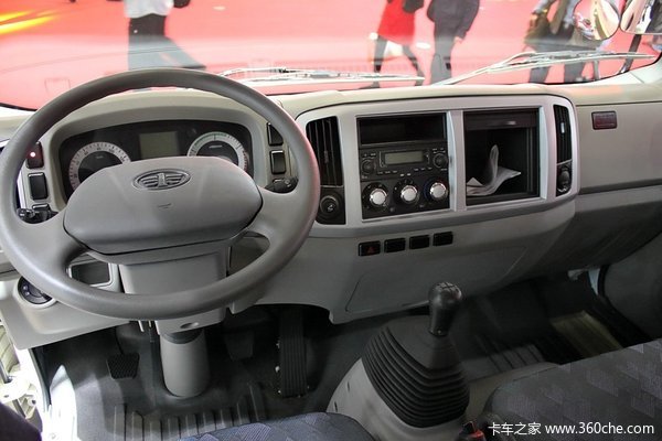 �Ϻ���չ���������Ῠ��Ʒһ���ӿ���