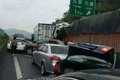 云浮高速连环车祸 3人死亡6人受伤毁8车