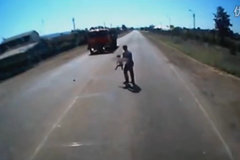 �ж��������˵���Ƶ ů��˾��̫�а���