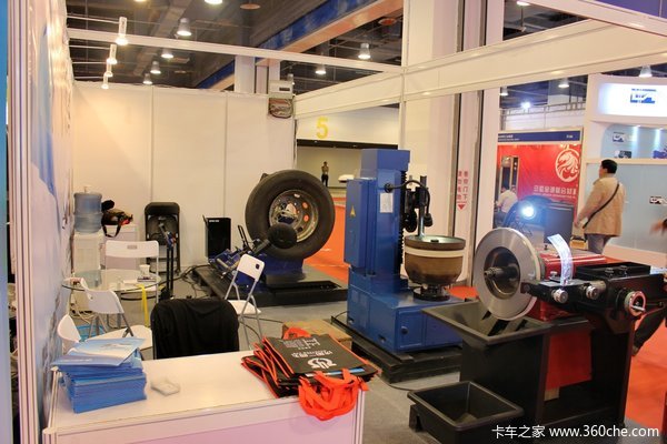 ���ܽ���ͳ�&nbsp;&nbsp;��·����չ�Ŀ����㲿��