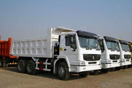 重汽5.4m豪沃自卸促销