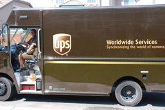 UPS���˴�ͻ�ȴ׬�ø��� �ⲻ��ѧѽ