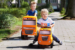 达夫为儿童出骑乘版XF