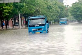 下雨天空滤打湿车无力