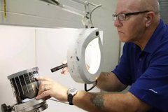 ���Ƽ����� Howard������ǧ��������