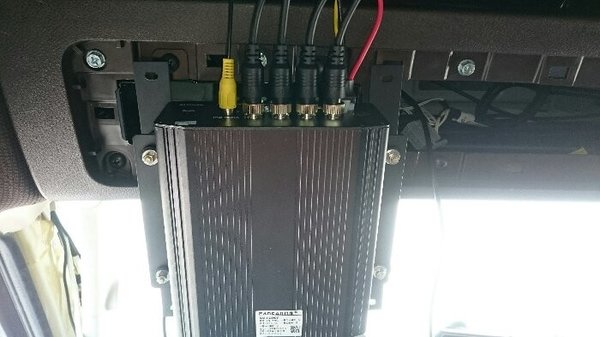 ��֤�ݷ�����&nbsp;���ְ�װ��·�г���¼��