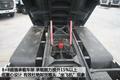 环保安全 中国首款四轴城市智能渣土车