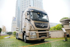 �ǿ��߸�˧���� �����콢���䳵��ͼ��