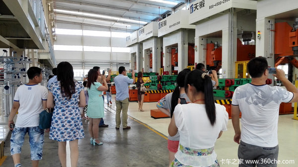 �������ķܶ�&nbsp;'�³�����&nbsp;�����м�'�