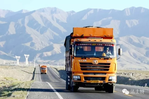 ��ʿ�ػ��������&nbsp;����ʢ��ǩ��215̨