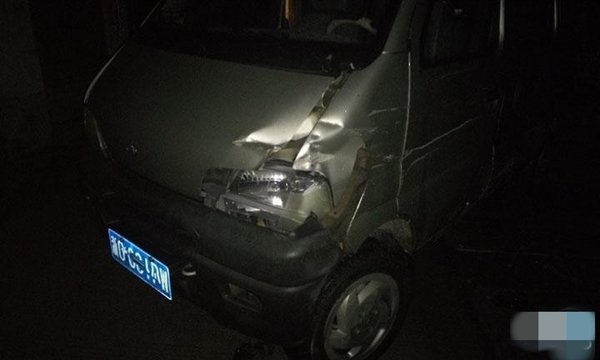 �ֹ��ˣ�&nbsp;������ͻȻ�Լ�������ײ����