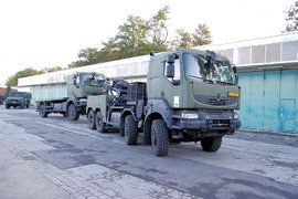 雷诺斩1500辆军车大单