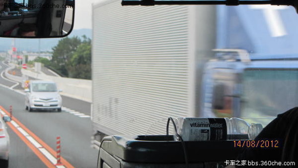 �ձ�������:�Ͼ��Ǹ�����Ҫ��ô�ɾ���!