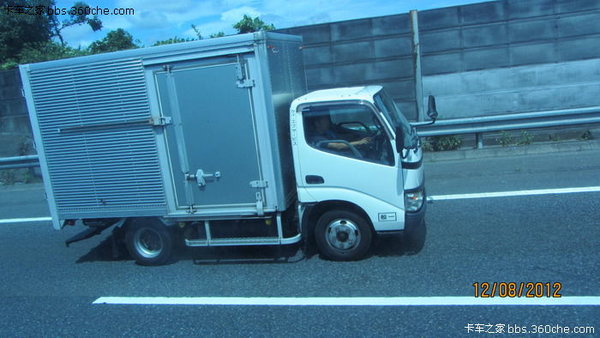 �ձ�������:�Ͼ��Ǹ�����Ҫ��ô�ɾ���!