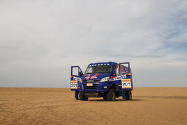 南维柯参加高原拉力赛