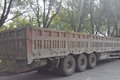 车主梅师傅：二手东风紫罗兰牵引和挂车