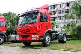 青岛龙V4x2港口牵引车