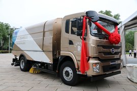 比亚迪T8亮相阅兵盛典