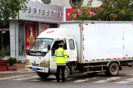 黄标车短时间违章56次