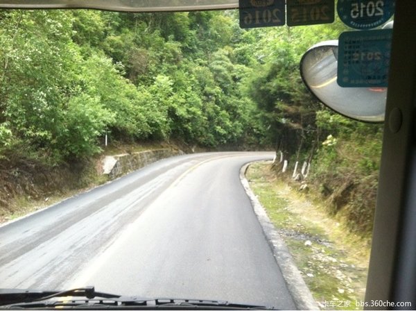 '��ͷǿ'������Ӣ�ۣ����߹��ĵ��幫·