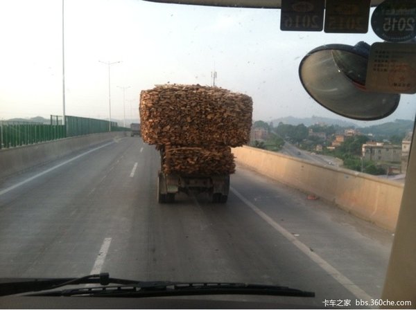 '��ͷǿ'������Ӣ�ۣ����߹��ĵ��幫·