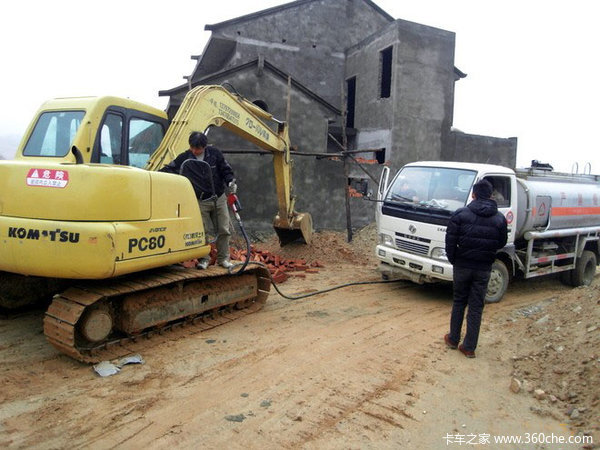 想玩加油車沒那么簡單 別忘辦這些手續(xù)