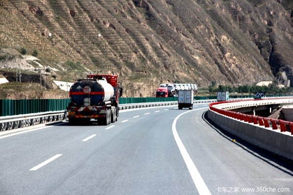 �������ٳɶ���·&nbsp;��ͨ�¹ʸ���α���