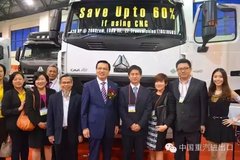 HOWO���ණ������չ �ֳ�ǩ�´�������