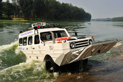 ���ܷ�ɽ������ˮ ��Ԯ�����Ӣ������